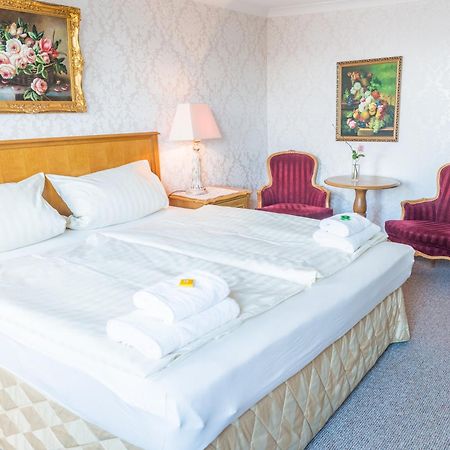 Romantisches Hotel Zur Traube Schwerin Schwerin  Pokój zdjęcie